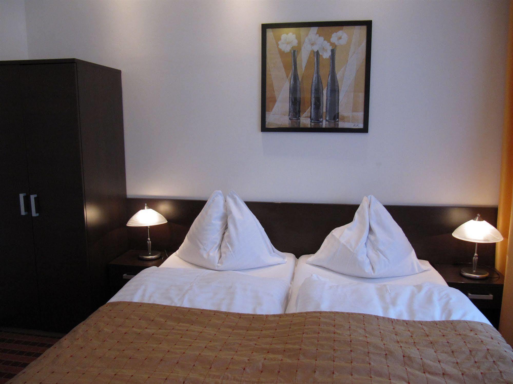 Royal Plaza Otel Prag Dış mekan fotoğraf